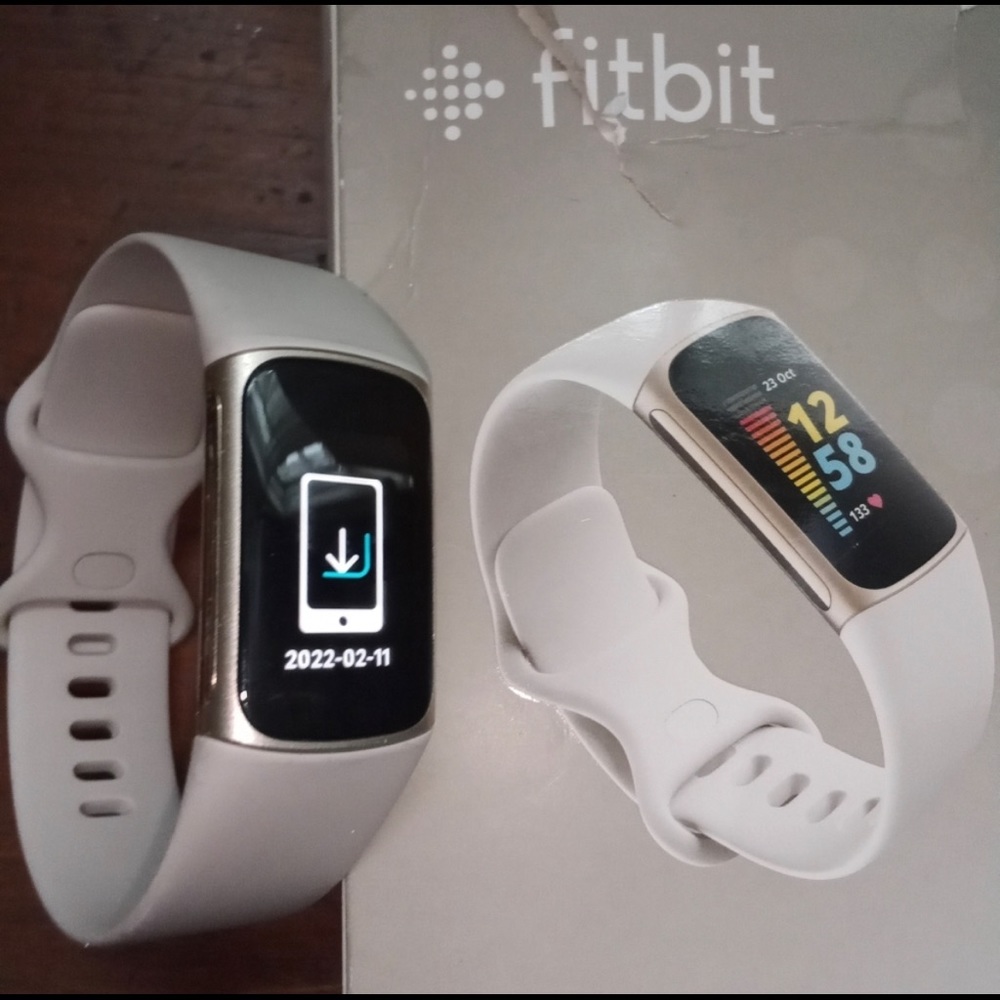 Fitbit Charge 5 Smartwatch Bluetooth HR Monitor, TXT Alert, waterproof